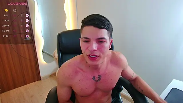 Snapshot of harrisoncuper chatting on 09-12-25, 03:06 harrisoncuper online show from 09-12-25, 03:06