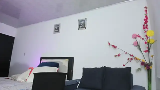 Snapshot of alicia_rouusel chatting on 12-03-25, 01:46 alicia rouusel online show from 12-03-25, 01:46