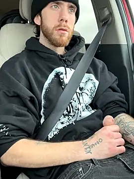 Snapshot of KcCumz19 chatting on 01-05-26, 06:44 KcCumz19 online show from 01-05-26, 06:44