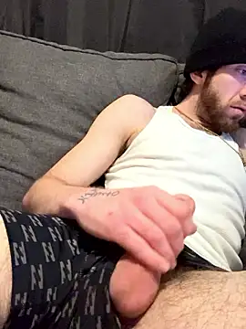 Snapshot of KcCumz19 chatting on 01-09-26, 02:09 KcCumz19 online show from 01-09-26, 02:09