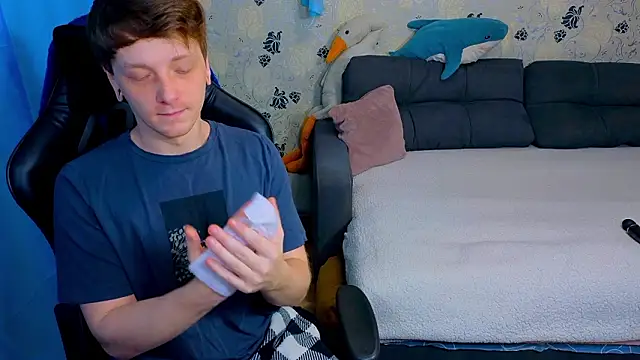 Snapshot of lakmsrrrmrrr chatting on 02-06-26, 10:51 lakmsrrrmrrr online show from 02-06-26, 10:51