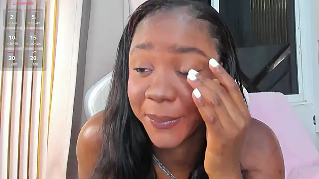 GianinaLewis online show from 04-24-26, 01:46