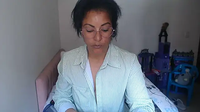 kateleyagrey online show from 07-28-26, 06:20
