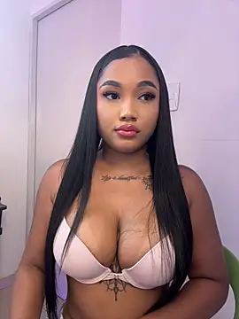 TianaaJackson online show from 07-17-26, 08:46
