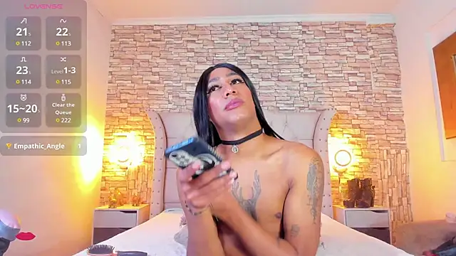 Snapshot of Lucia-sex chatting on 02-25-25, 08:41 Lucia-sex online show from 02-25-25, 08:41