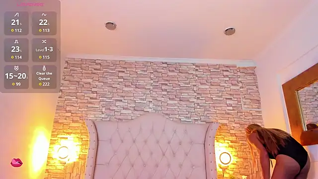 Snapshot of Lucia-sex chatting on 03-17-25, 08:09 Lucia-sex online show from 03-17-25, 08:09