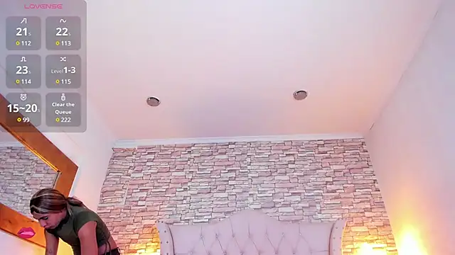 Snapshot of Lucia-sex chatting on 03-22-25, 08:15 Lucia-sex online show from 03-22-25, 08:15