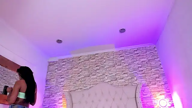 Snapshot of Lucia-sex chatting on 01-14-26, 06:24 Lucia-sex online show from 01-14-26, 06:24