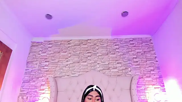 Snapshot of Lucia-sex chatting on 02-05-26, 08:24 Lucia-sex online show from 02-05-26, 08:24