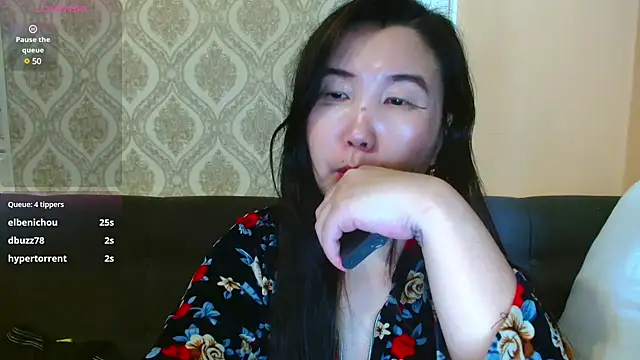 Snapshot of Bet_Lu chatting on 12-19-24, 09:40 Bet Lu online show from 12-19-24, 09:40