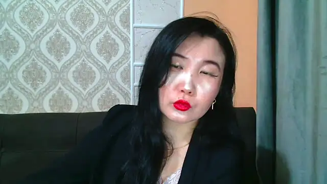 Snapshot of Bet_Lu chatting on 01-22-25, 10:18 Bet Lu online show from 01-22-25, 10:18