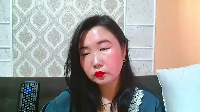 Snapshot of Bet_Lu chatting on 01-24-25, 04:16 Bet Lu online show from 01-24-25, 04:16