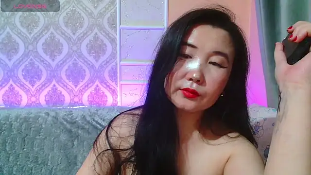 Snapshot of Bet_Lu chatting on 03-21-25, 01:34 Bet Lu online show from 03-21-25, 01:34