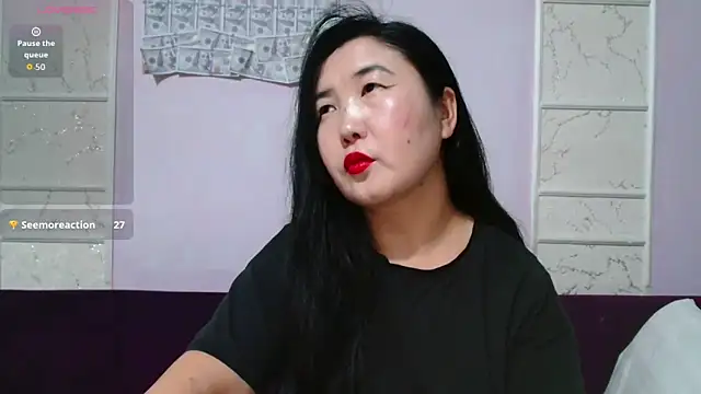 Snapshot of Bet_Lu chatting on 12-18-25, 09:26 Bet Lu online show from 12-18-25, 09:26