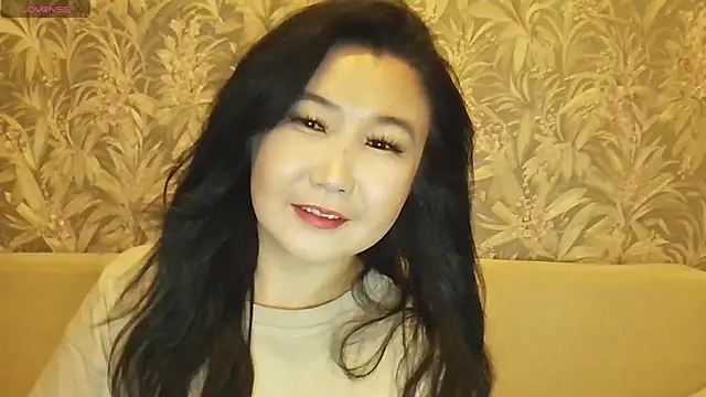 Snapshot of Bet_Lu chatting on 07-15-26, 03:17 Bet Lu online show from 07-15-26, 03:17