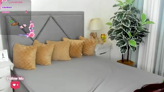 Miss Cattleya69 online show from 11-17-25, 01:28