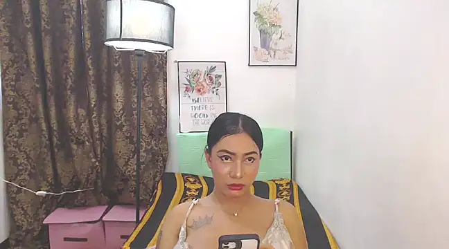 Snapshot of MYGREATLOLLIPOP chatting on 02-08-25, 04:03 MYGREATLOLLIPOP online show from 02-08-25, 04:03