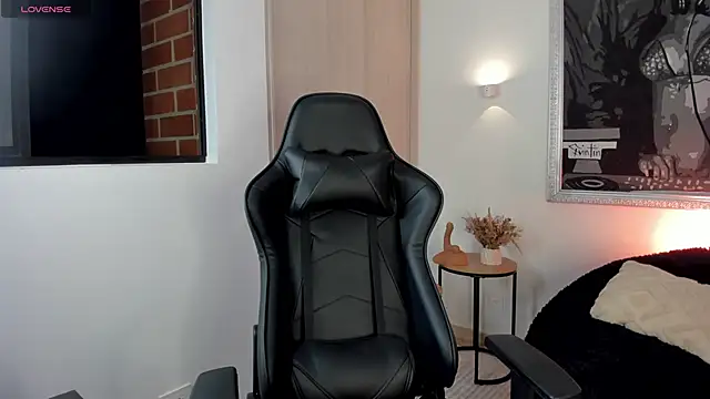 Snapshot of BellaRossii chatting on 02-01-26, 12:31 BellaRossii online show from 02-01-26, 12:31