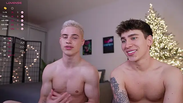 Snapshot of Evan__White_ chatting on 01-10-25, 07:00 Evan White online show from 01-10-25, 07:00