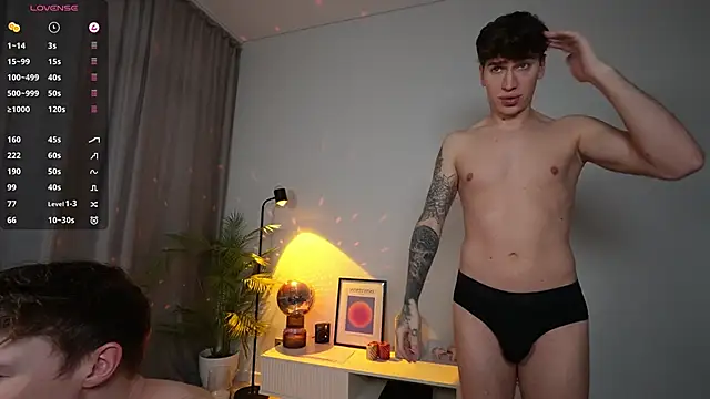 Snapshot of Evan__White_ chatting on 03-12-26, 11:38 Evan White online show from 03-12-26, 11:38