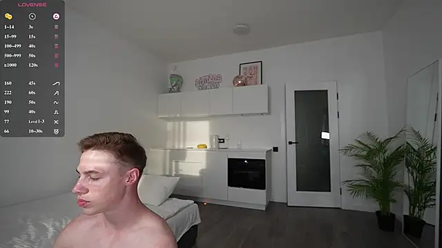 Evan  White  online show from 05-09-26, 04:34