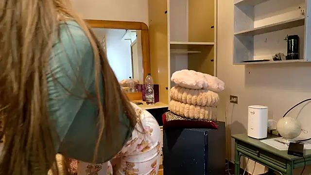 Snapshot of Miaelis chatting on 03-13-26, 05:08 Miaelis online show from 03-13-26, 05:08