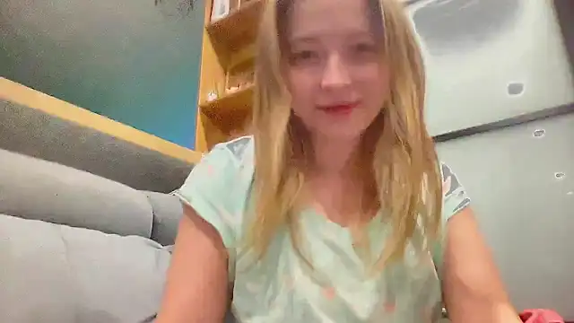 CharmingSarah online show from 12-15-24, 05:31