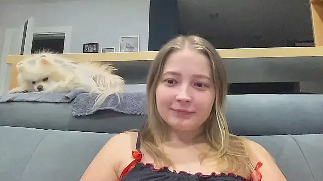 CharmingSarah online show from 09-17-25, 04:30