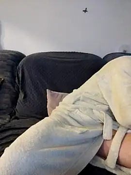 LoGaNfree88 online show from 03-21-25, 06:40