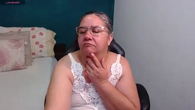 scaelettdubois online show from 04-30-26, 02:18