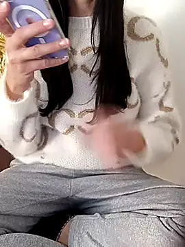 Snapshot of SHARONRodrig chatting on 12-01-24, 09:15 SHARONRodrig online show from 12-01-24, 09:15