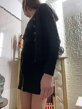 Snapshot of SHARONRodrig chatting on 03-08-26, 09:18 SHARONRodrig online show from 03-08-26, 09:18