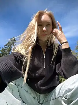 MariaTull online show from 09-10-25, 08:14