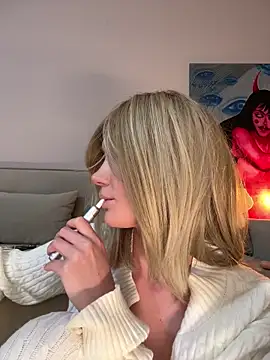 MariaTull online show from 06-18-26, 10:36