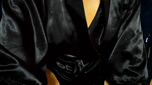 tiffanystonne online show from 10-30-25, 03:24