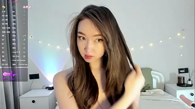  luna 022 online show from 09-15-25, 04:23