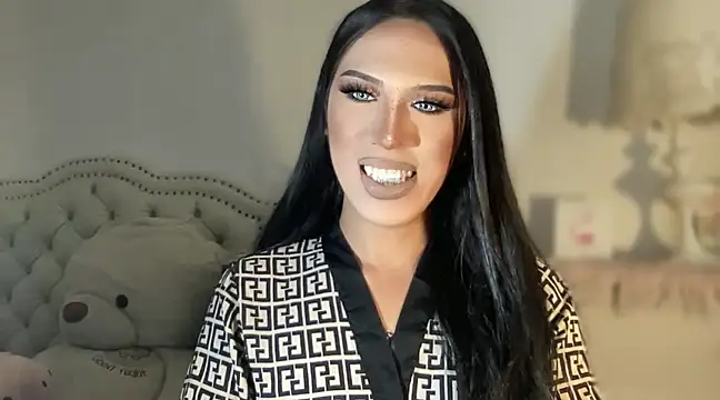 Snapshot of Ts_glamxxxx chatting on 03-07-25, 04:44 Ts glamxxxx online show from 03-07-25, 04:44