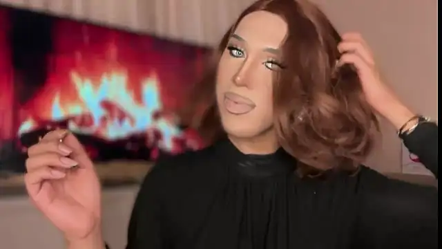 Snapshot of Ts_glamxxxx chatting on 03-16-26, 01:00 Ts glamxxxx online show from 03-16-26, 01:00