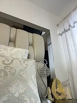 ALISSON FOXXX1 online show from 03-19-25, 04:55