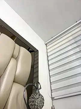 ALISSON FOXXX1 online show from 09-11-25, 09:59