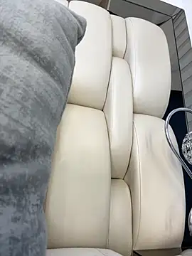 ALISSON FOXXX1 online show from 09-17-25, 08:54