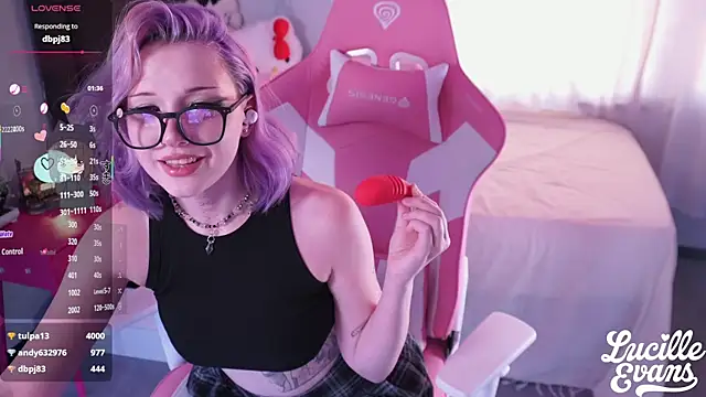 lucille evans online show from 11-26-25, 04:35