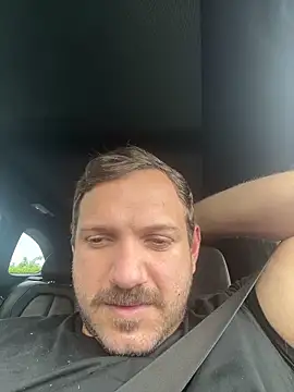 Snapshot of JonJ0 chatting on 11-14-25, 02:49 JonJ0 online show from 11-14-25, 02:49