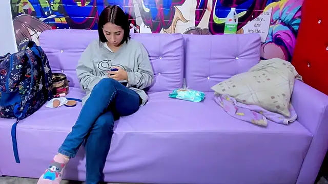 miacam-hot online show from 11-20-25, 11:10