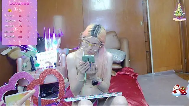 Skinygirl online show from 03-08-25, 05:07