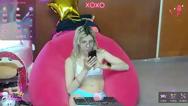 Skinygirl online show from 07-24-26, 01:47