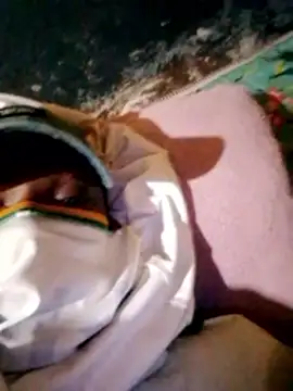 Snapshot of LULE37587001 chatting on 11-14-25, 02:43 LULE37587001 online show from 11-14-25, 02:43