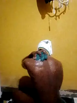 Snapshot of LULE37587001 chatting on 11-26-25, 06:42 LULE37587001 online show from 11-26-25, 06:42