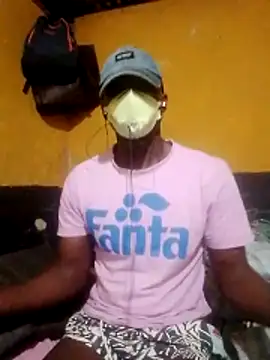 Snapshot of LULE37587001 chatting on 12-04-25, 07:00 LULE37587001 online show from 12-04-25, 07:00