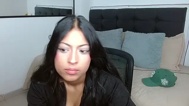 vaness weet online show from 07-28-26, 08:34